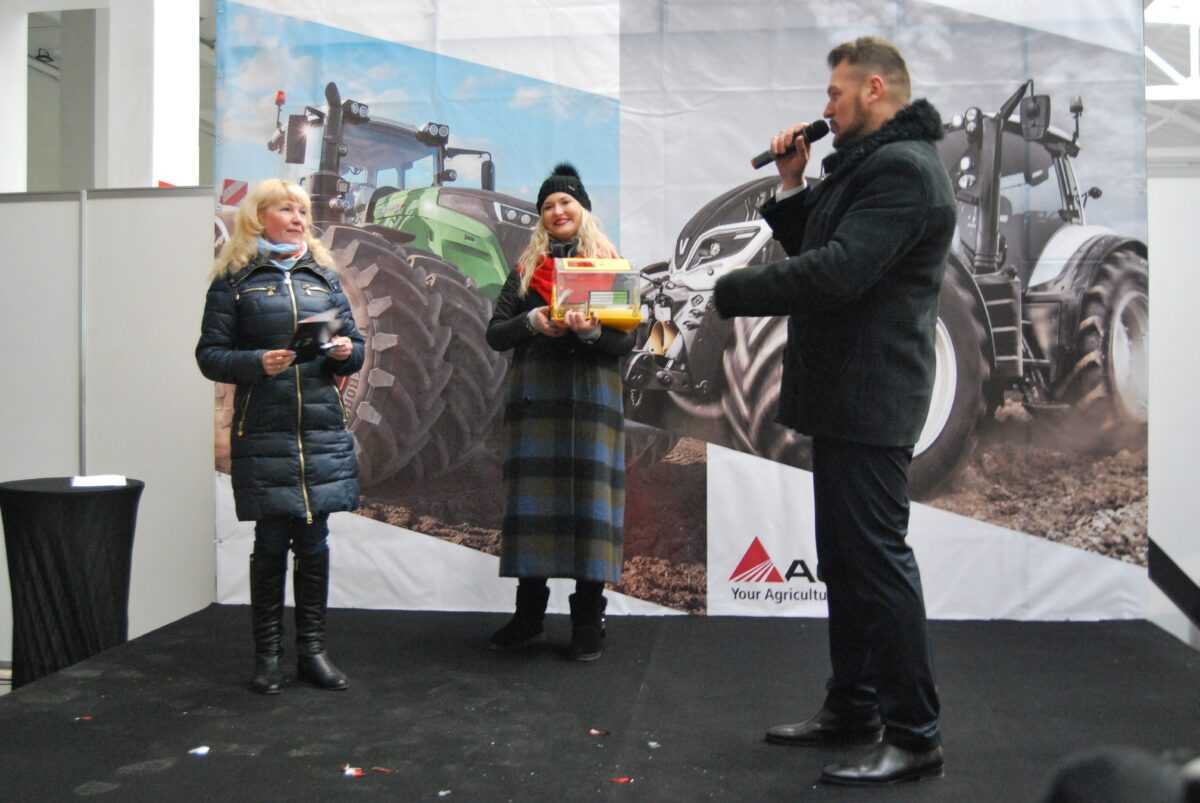«Цепелін Україна» презентував трактори Valtra та Fendt у Кропивницькому