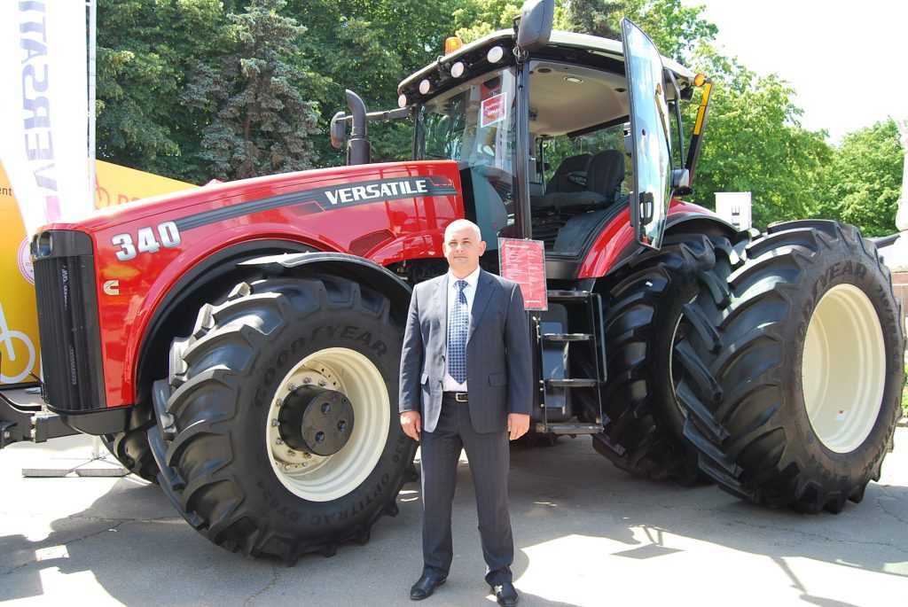 VERSATILE виводить на український ринок два нових трактори