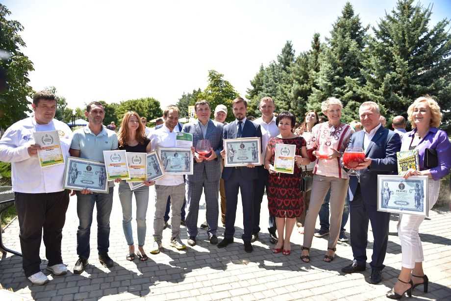 Морс зі 150 кг органічного кизилу: на Агропорті встановили національний рекорд
