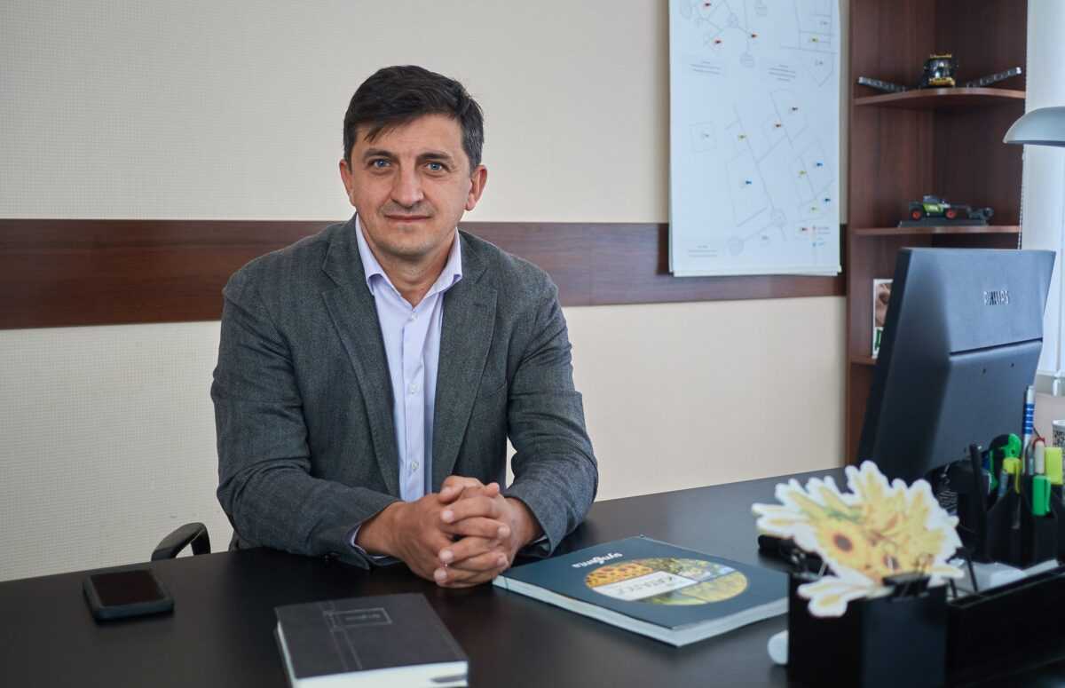 Як в ДП «Зернятко» захищають від хвороб сою та соняшник