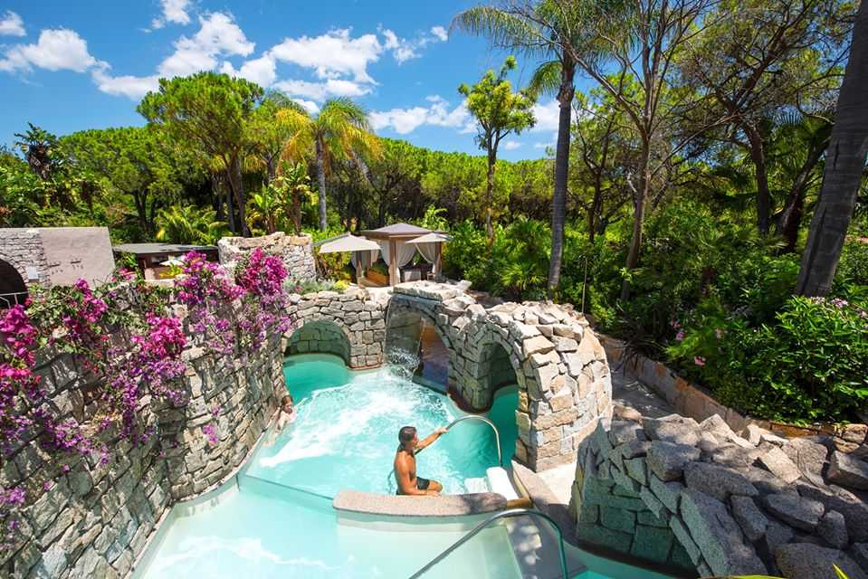 Forte Village відкривається 27 червня 2020 року