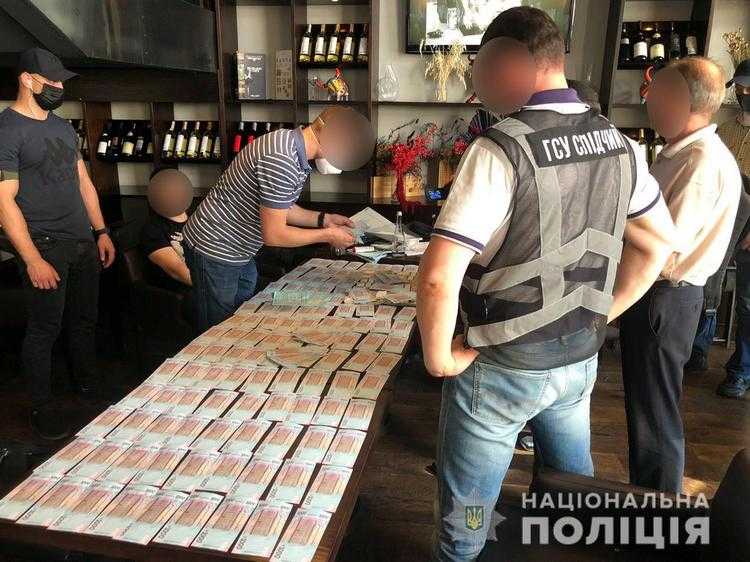 Правоохоронці затримали організатора розкрадання зерна з Держрезерву
