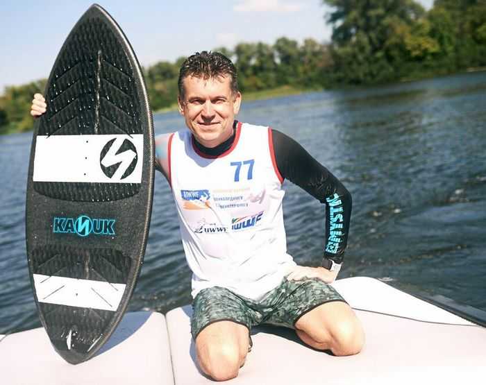У Києві відбувся чемпіонат з вейкбордингу і вейксерфінгу