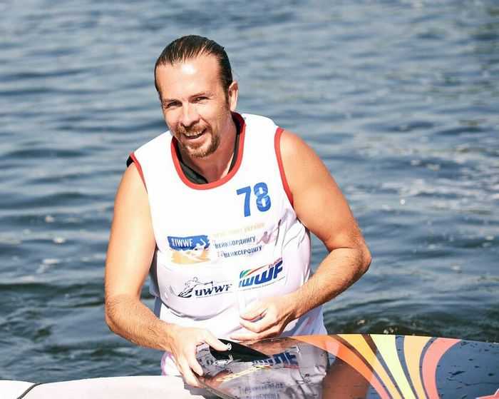 У Києві відбувся чемпіонат з вейкбордингу і вейксерфінгу