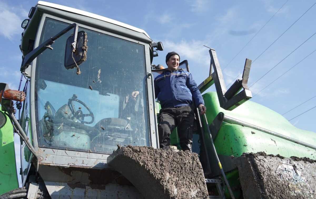 Аграрії Полтавщини вийшли на поля і розпочали живлення озимих культур. Фото