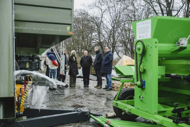 Мінагрополітики і ФАО розпочали другий етап програми з надання рукавів для зберігання зерна (фото)