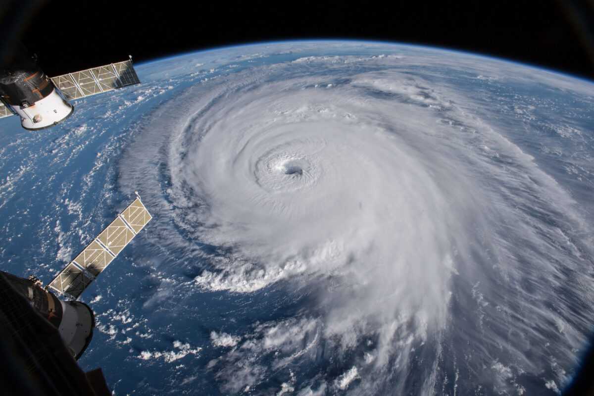 Dramatic Views of Hurricane Florence from the International Space Station From 9 12 (42828603210)