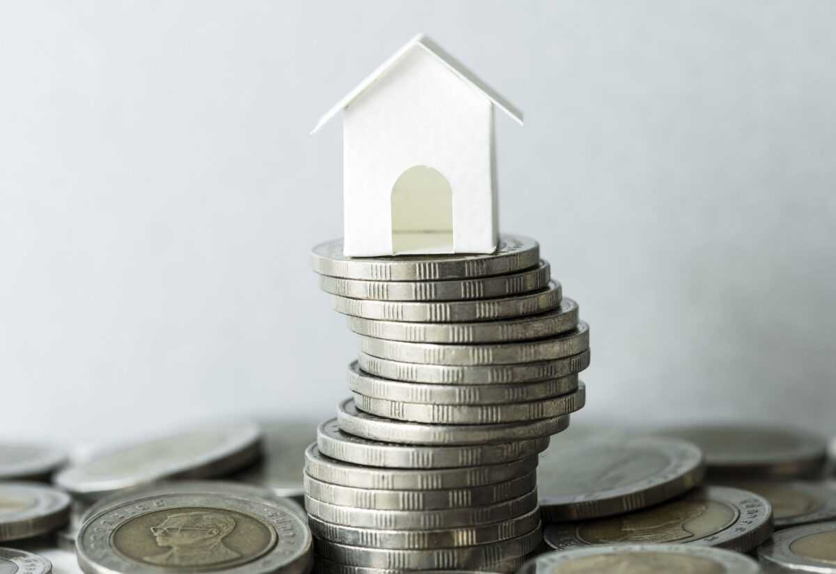 macro shot of financial mortgage concept PTBTZSE min