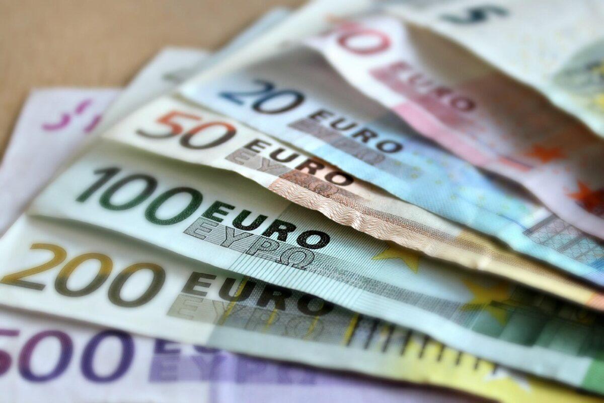 banknotes 209104 1280