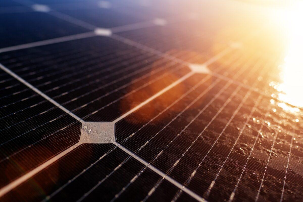 solar cell 4045029 1280