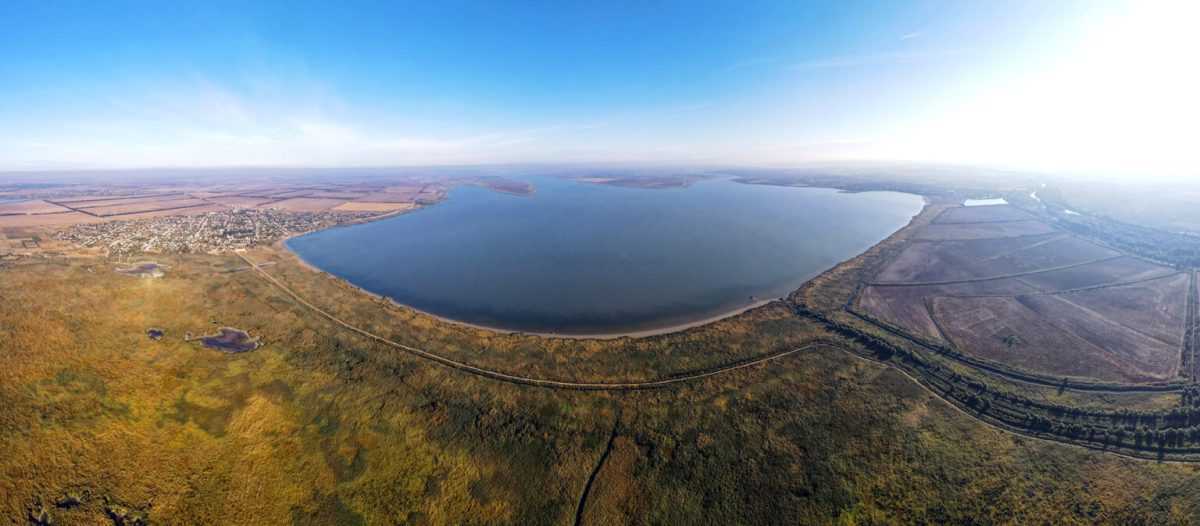 Озеро Катлабух на межі висихання