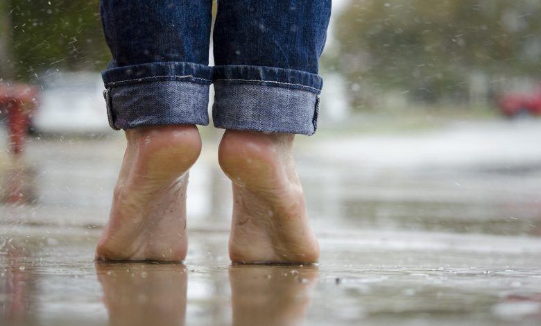 barefoot, feet, rain, raining, rainfall, nature, outdoors, water, wet, jeans, denim pants, legs