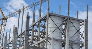 KMZ Industries встановлює силоси на першому в Україні заводі з виробництва соєвого протеїнового концентрату