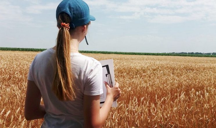 Жінки-фермерки з села можуть отримати гранти від Corteva