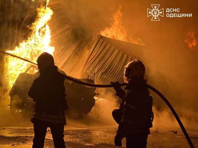 Росія вдарила по Одещині: пошкоджено порт, АЗС і житлові будинки (фото)