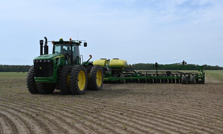 farm, farming, agriculture, john deere, planter, planting, soybeans, soybean planter, field, farm equipment, farm machinery, john deere, john deere, john deere, john deere, john deere, planter, planter, planter, soybeans, farm equipment, farm equipment, farm equipment, farm machinery