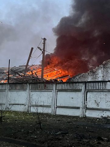 Росія атакувала зерносховище на Чернігівщині: дрони спричинили пожежу