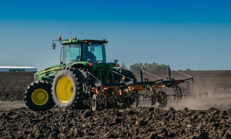 farm, tractor, plow, tillage, cultivation, soil, farm tractor, plough, agricultural machinery, field, countryside, rural, uruguay, tractor, tractor, tractor, tractor, tractor, plow, tillage, plough