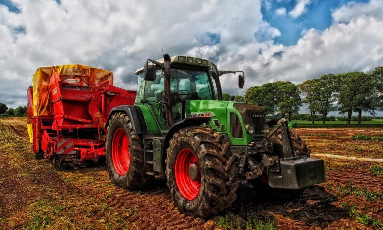 tractor, rural, farm, countryside, field, farming, cultivation, agriculture, machine, tractor, tractor, tractor, tractor, tractor, farm, farming, farming, agriculture, agriculture, agriculture