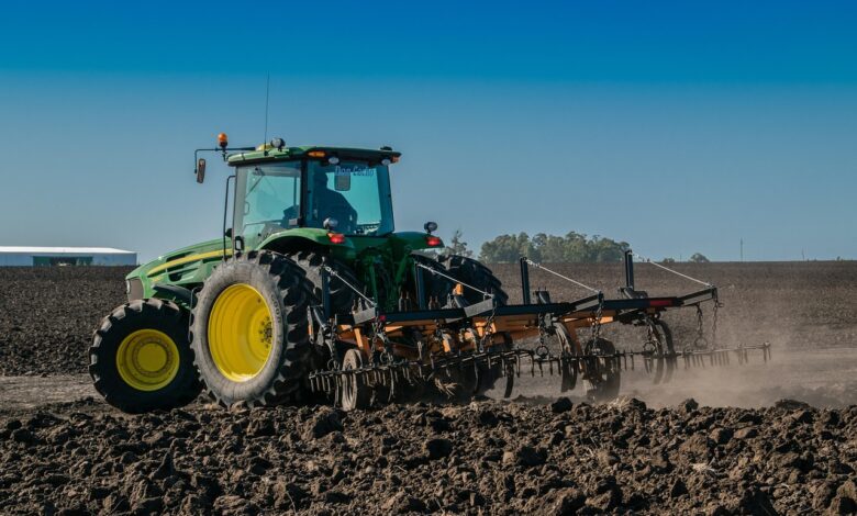 farm, tractor, plow, tillage, cultivation, soil, farm tractor, plough, agricultural machinery, field, countryside, rural, uruguay, tractor, tractor, tractor, tractor, tractor, plow, tillage, plough