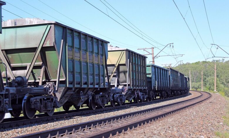 train, railroad, travel, railway, rail, rail tracks, railway tracks, transport, transportation, railway carriage, gondola car, hopper, freight, rails, sleepers, embankment, turn, wagons